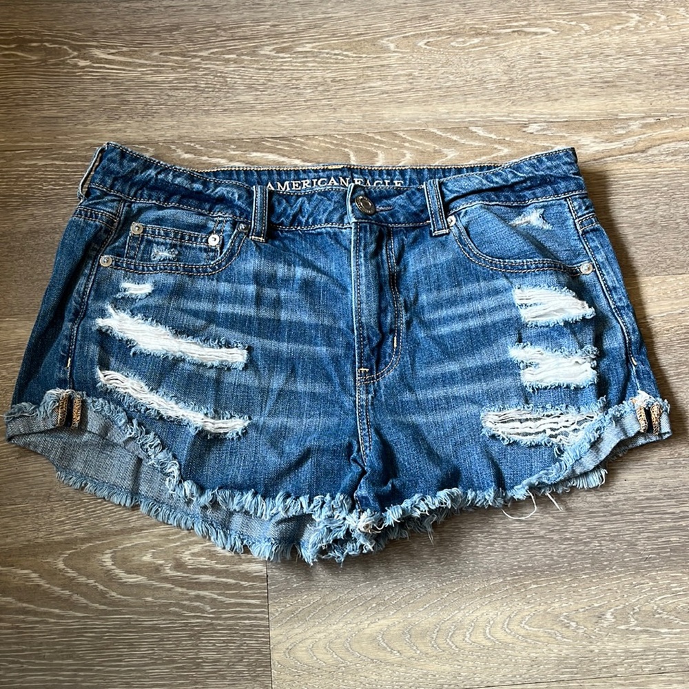AMERICAN EAGLE jean shorts